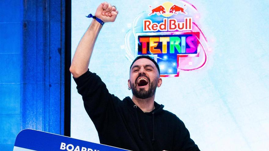 El cordobés José Delgado al momento de proclamarse campeón de la final nacional de Red Bull Tetris®.