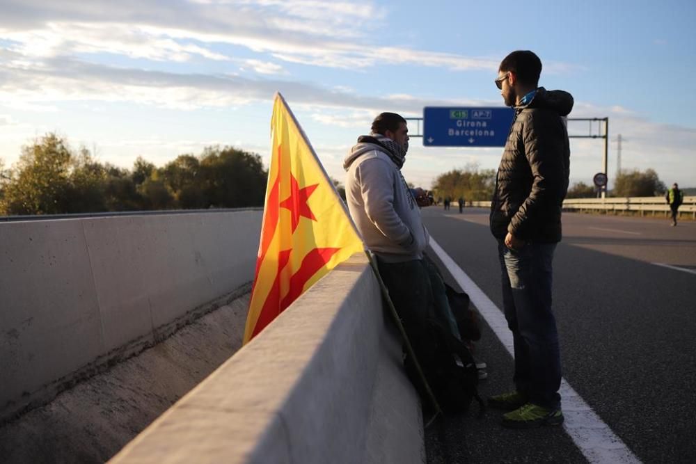 Talls a diverses carreteres gironines amb motiu de la vaga