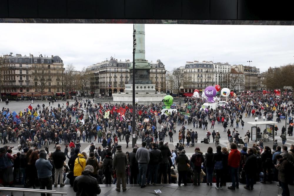 Disturbios en París en contra de la reforma laboral