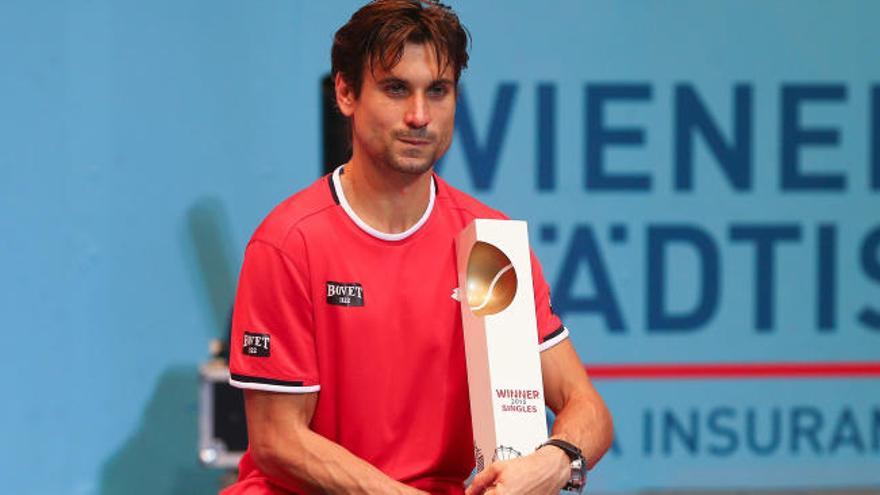 Ferrer, con su trofeo de Viena