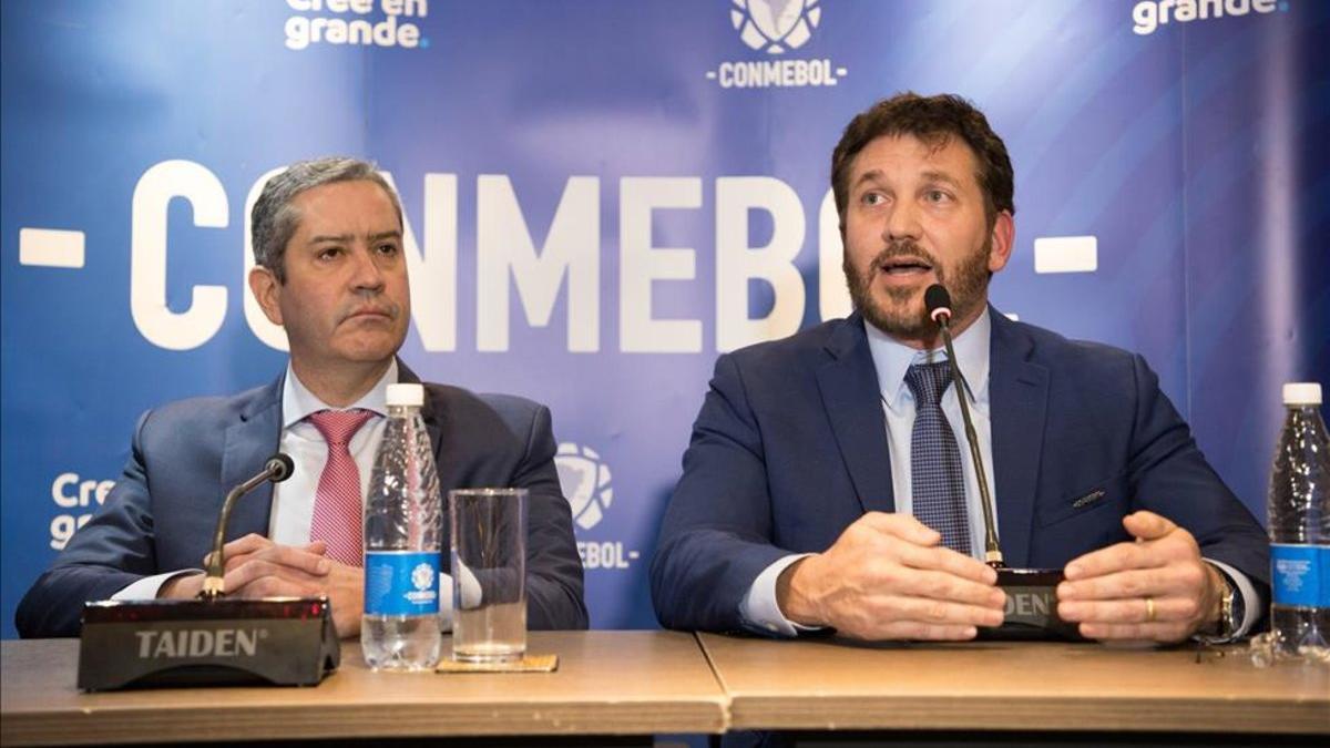 Alejandro Domínguez brindó una conferencia de prensa luego del cambio de sede