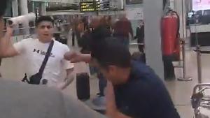 Una pelea entre envuelvemaletas en el aeropuerto de Barcelona se salda con 4 detenidos