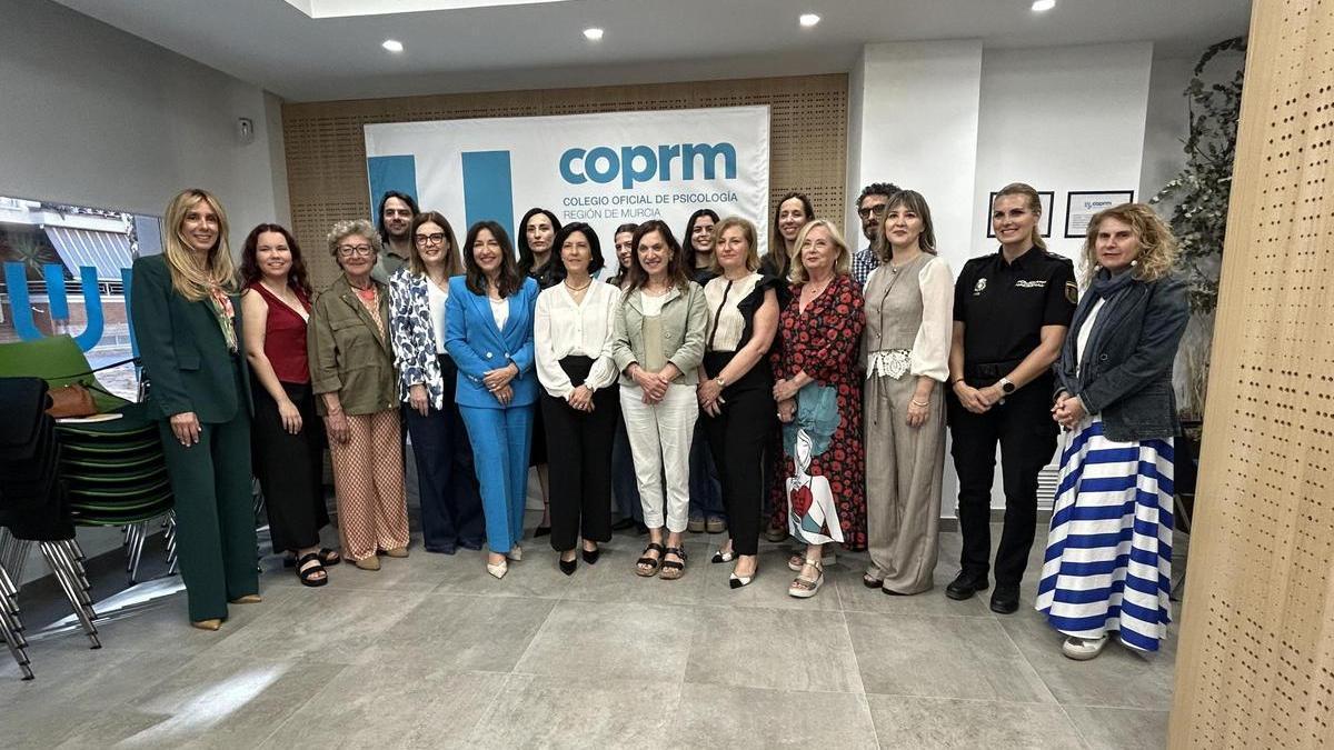 Jornadas Psicología Murcia | Psicólogas, juezas, médicas y policías alertan en Murcia de las nuevas formas de violencia contra la mujer