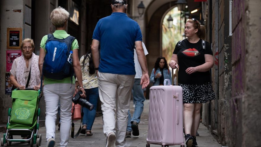 El &#039;boom&#039; del turismo estadounidense a España se desinfla tras la llegada de Trump: el gasto con tarjetas cae un 2,2%