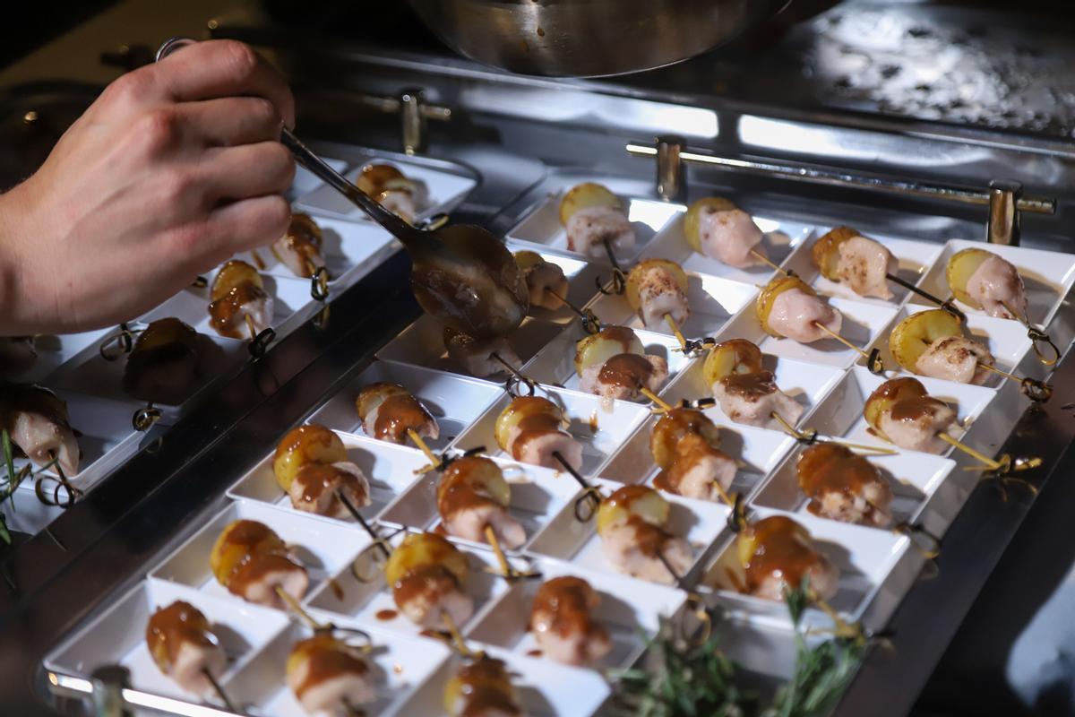 Un showcooking inaugura el 25 aniversario de Intercaza