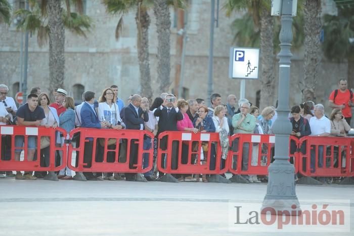 Arriado Solemne de Bandera en el puerto de Cartagena