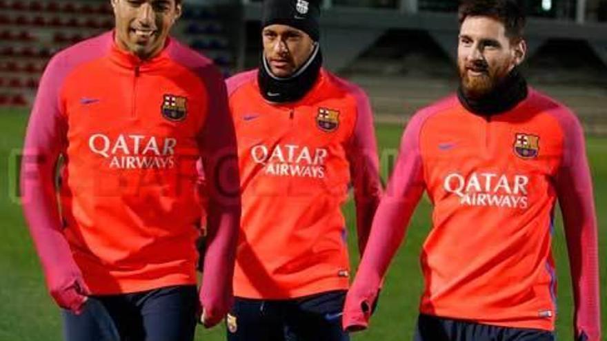 Luis Suárez, Neymar y Messi, en el entrenamiento.