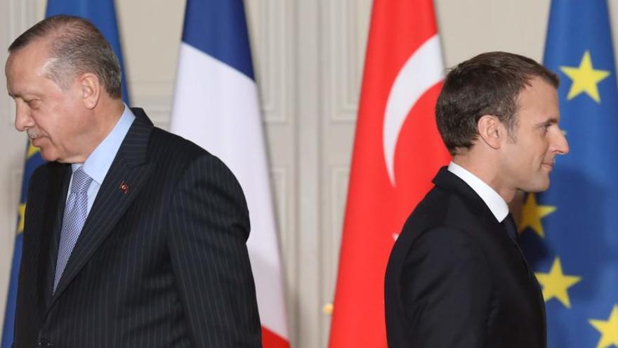 Los presidentes Recep Tayyip Erdogan y Enmanuel Macron.