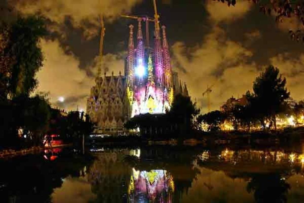 Joc de llums a la Sagrada Família.