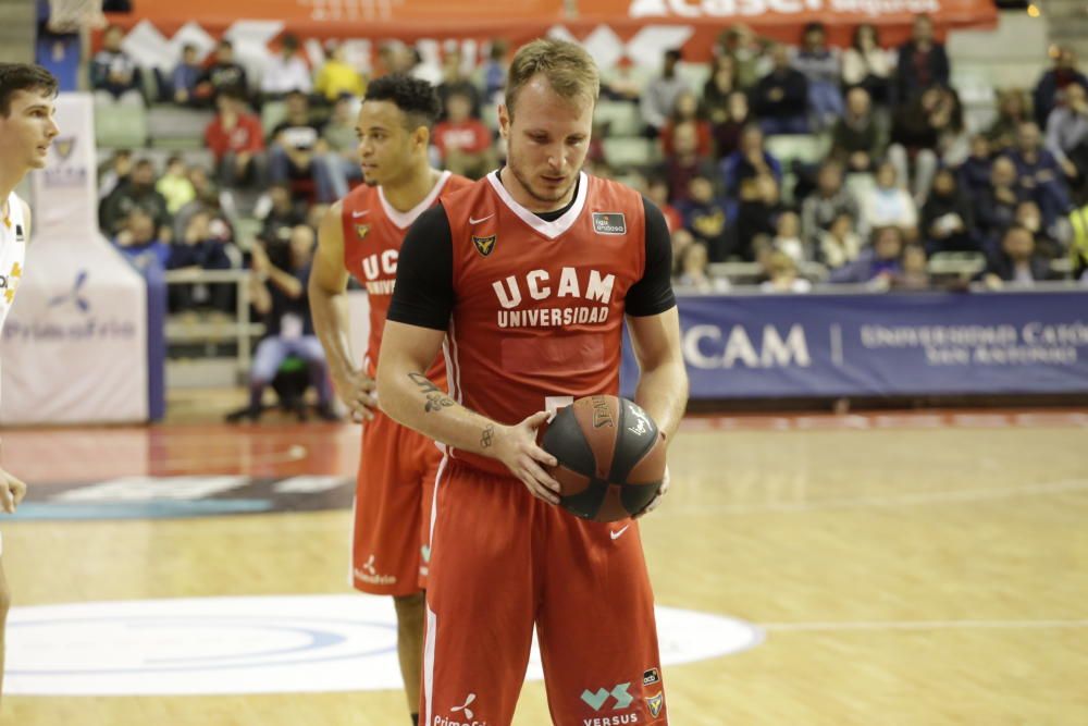 Encuentro entre el UCAM Murcia CB y el Baskonia