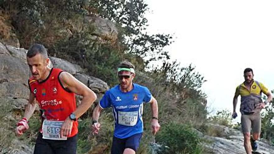 Prueba de trail en la Valldigna. | LEVANTE-EMV