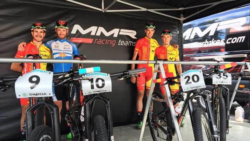 Los cuatro ciclistas del MMR Factory Racing Team que disputan el Mundial checo.