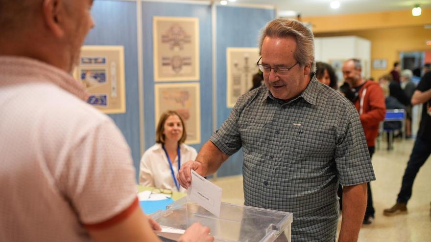 Guarido ya votó: el candidato a la Alcaldía de Zamora llama a una &quot;participación récord&quot;