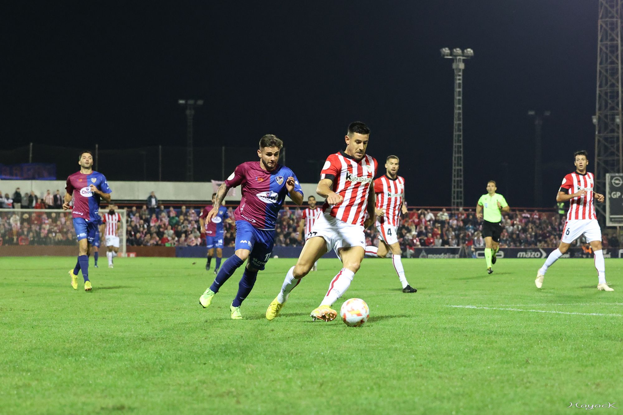 Las imágenes que dejó el partido entre el Alzira y el Athletic Club