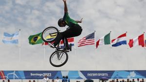 BMX estilo libre o break dance, se cuelan entre seis nuevas disciplinas olímpicas para París 2024