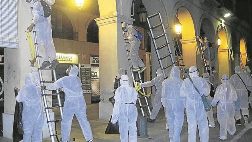 Ciudadanos explota en la calle la tensión por los lazos amarillos