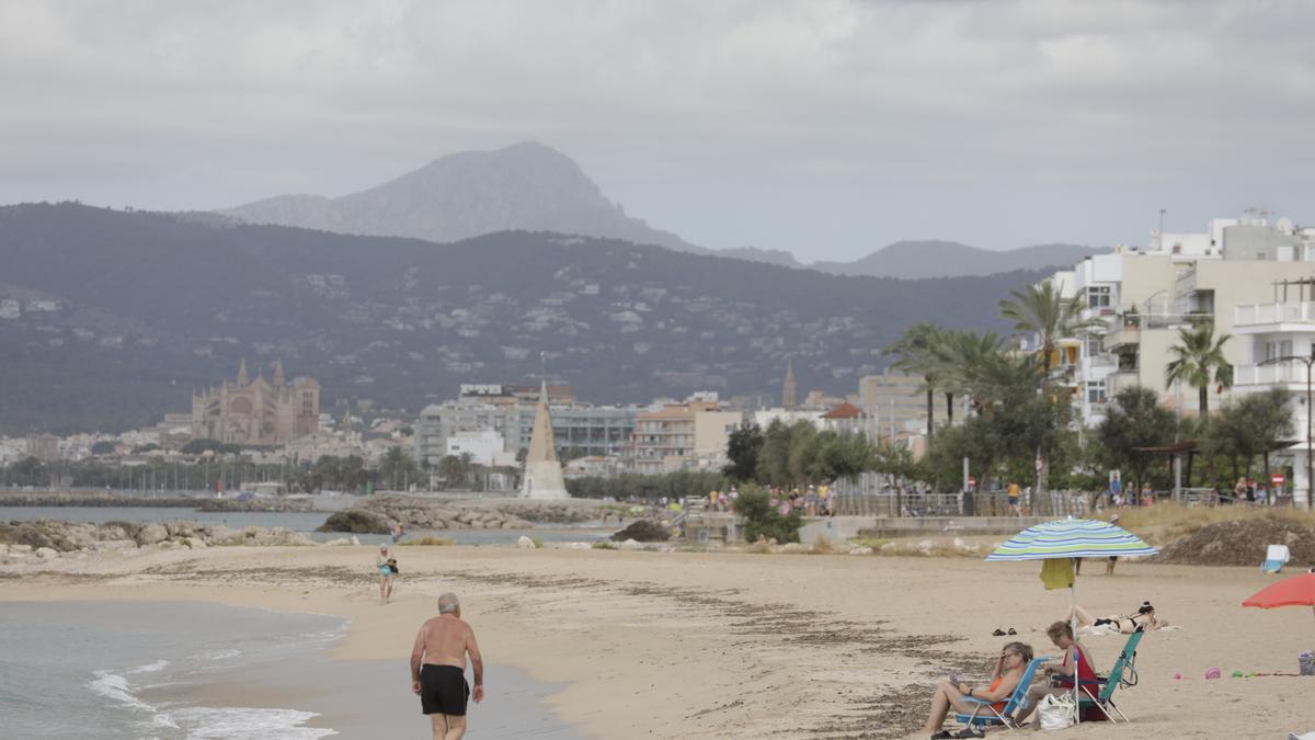 Cierran al baño cuatro playas de Palma por vertidos provocados por las lluvias