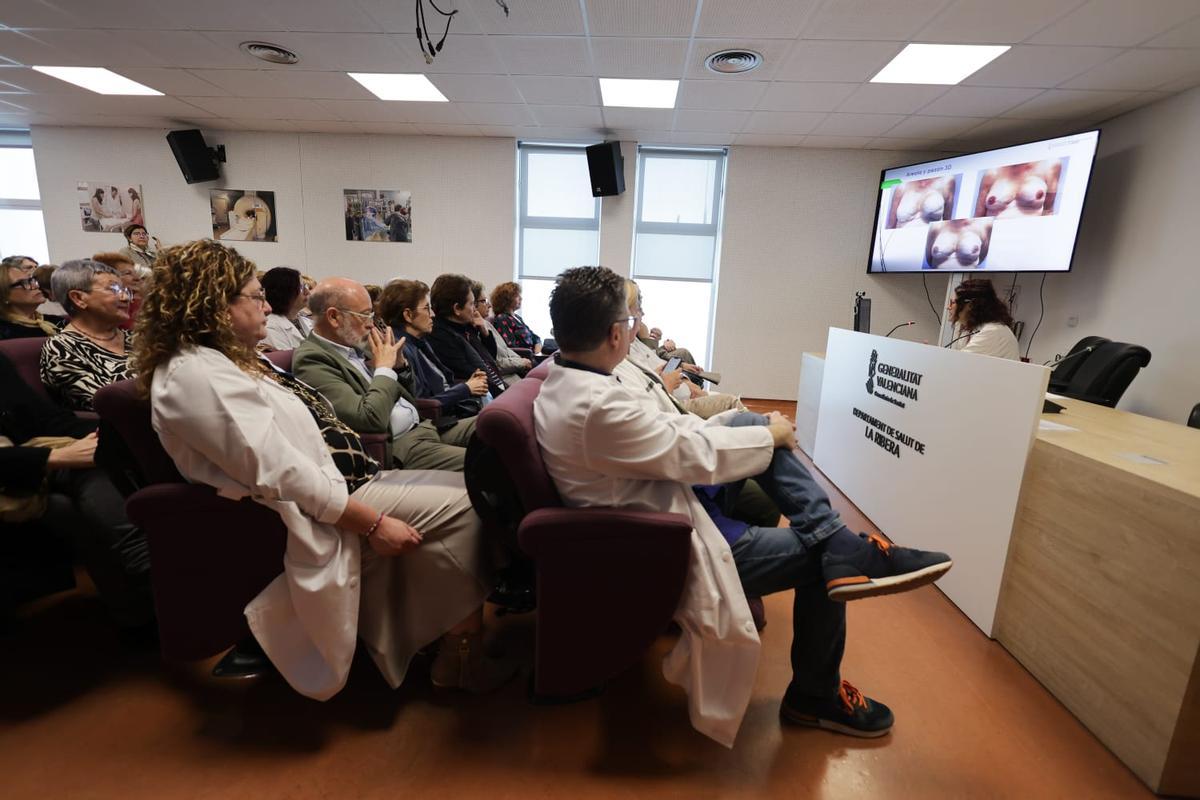 Presentación de la consulta de micropigmentación mamaria en el Hospital de la Ribera.