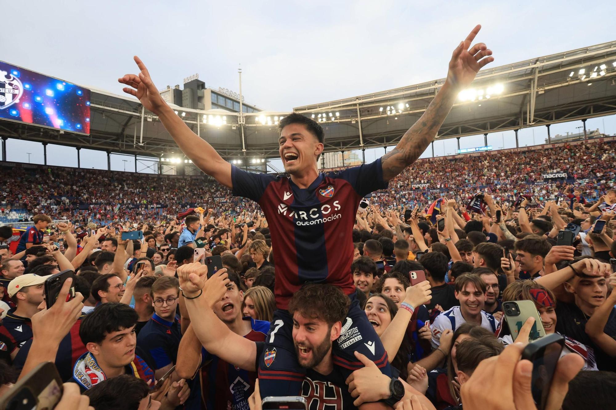 Las mejores imágenes de la celebración del Levante en el Ciutat