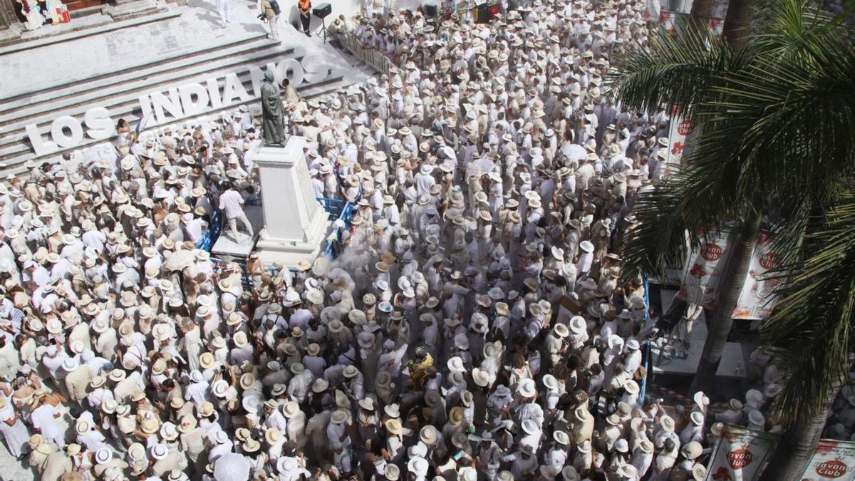 Desembarco de Los Indianos en una edición anterior del Carnaval de La Palma.