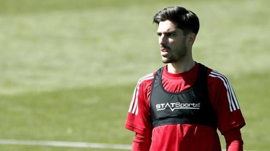 Osasuna anuncia la rescisión del contrato de Nacho Vidal, que se compromete con el Oviedo hasta 2027