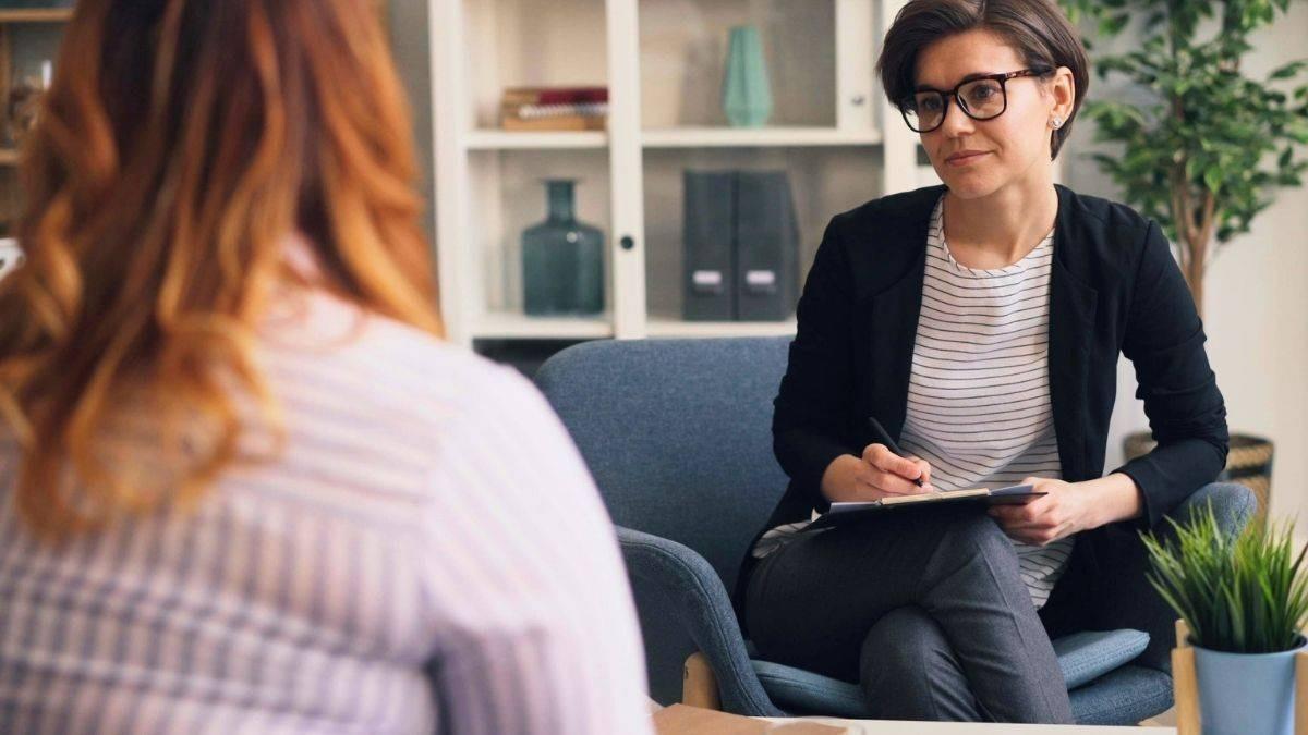 Imagen de una psicóloga