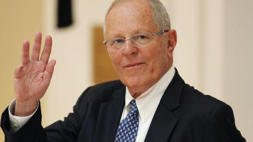 Kuczynski renuncia a la presidencia del partido que lo llevó al poder en Perú