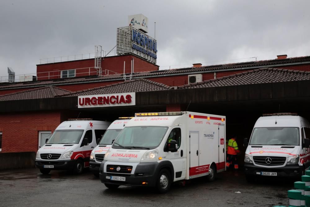 "Temporal en Asturias: El hospital de Arriondas, d