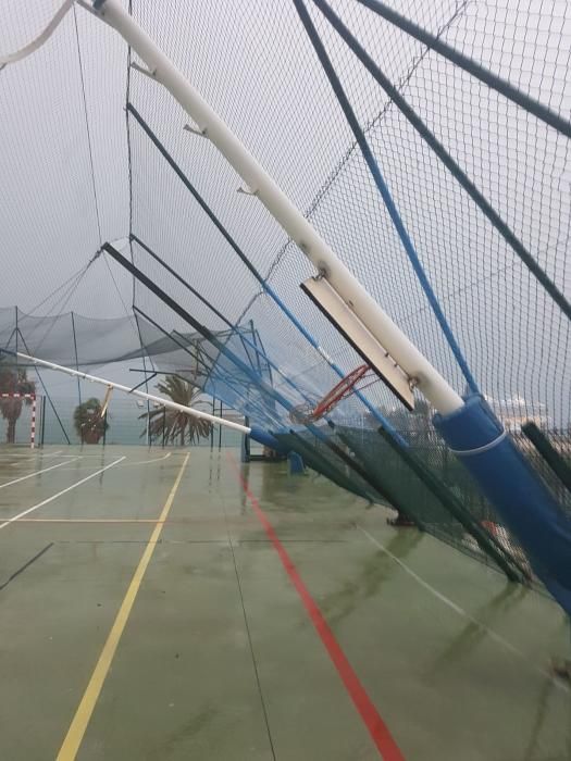 Daños en el Paseo Ciudad de Melilla y en el Club Mediterráneo.