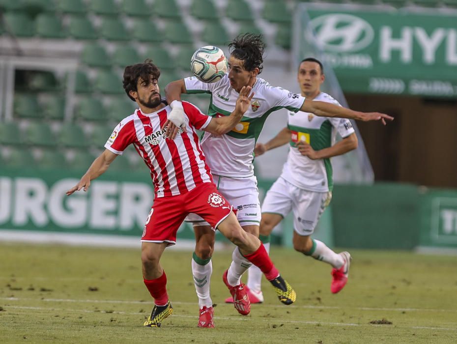 Un gol de Escriche, tras una espectacular galopada de Josan, permite a los franjiverdes sumar la primera victoria tras el parón y situarse de nuevo en puestos de «play-off»