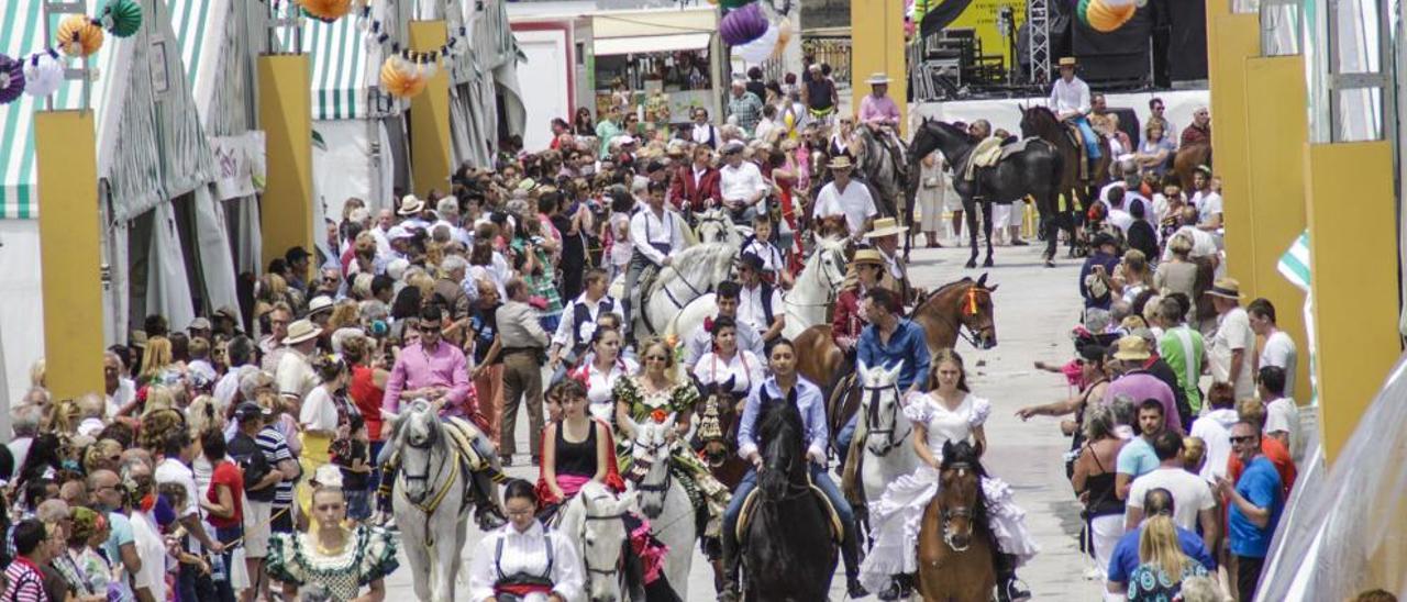 La interventora no encuentra la caseta municipal a la que iban los «caterings» de la Feria de Mayo