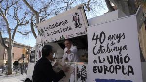 Furgoneta informativa que commemora els 40 anys de Catalunya a la Unió Europea