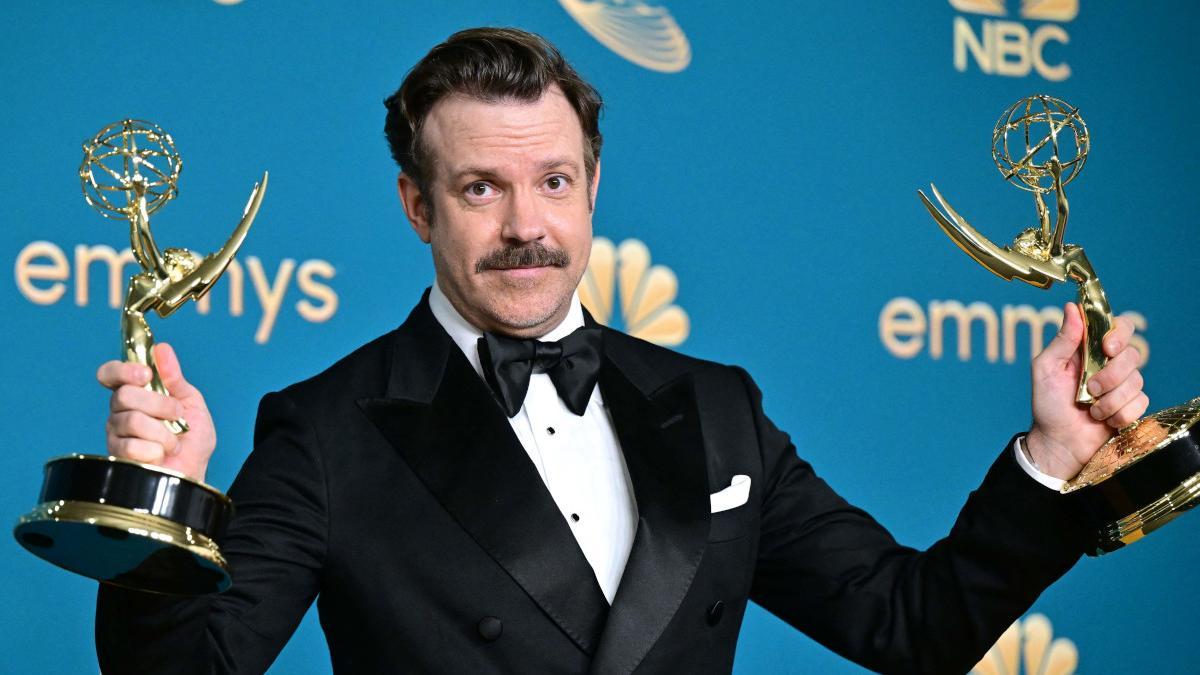 Jason Sudeikis, amb els seus dos Emmy