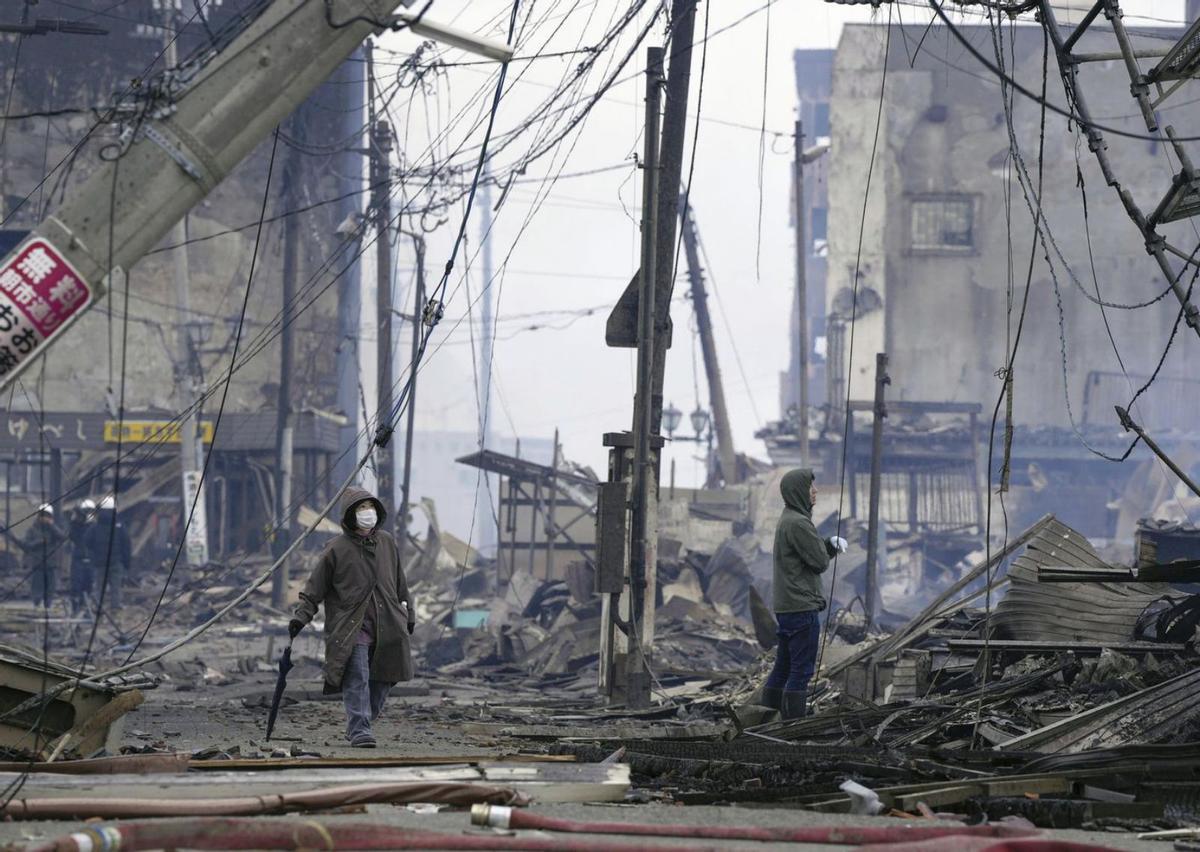 El Japó lluita "contra el temps" per rescatar els supervivents del sisme