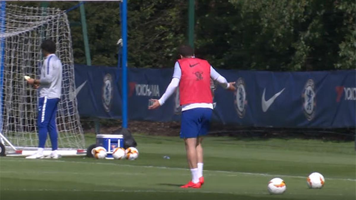 Higuaín pierde la cabeza durante el entrenamiento: ¡Qué enfado!