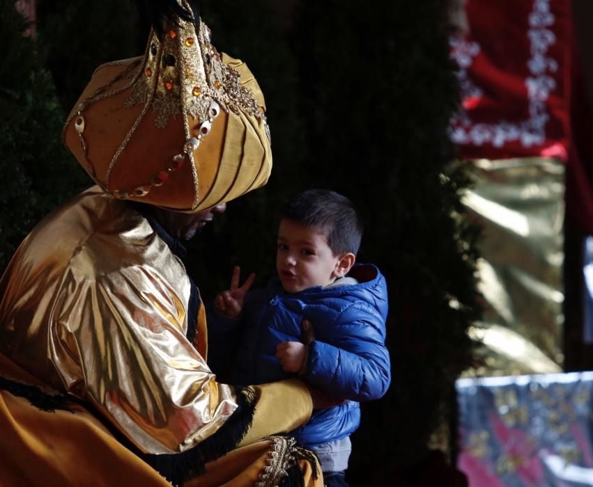 Recepción a los Reyes Magos en el Teatro Campoamor