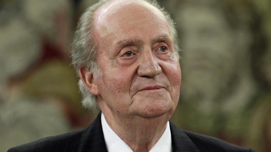 ¡Primicia! El Rey Juan Carlos aterriza en Madrid para asistir al cumpleaños de la infanta Elena