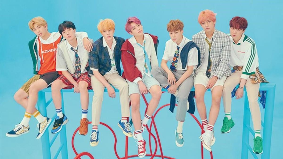 Los BTS en una foto promocional.