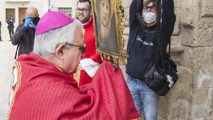 El obispo, durante la reciente ceremonia en Santa Faz