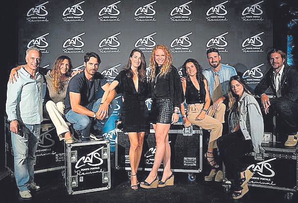 Corinna Graf y otros asistentes a Cats Revival.