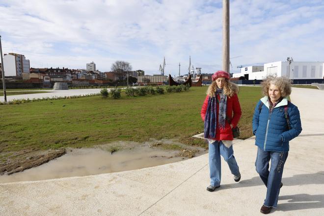 El paseo de Naval cumple un mes abierto a la ciudadanía (en imágenes)