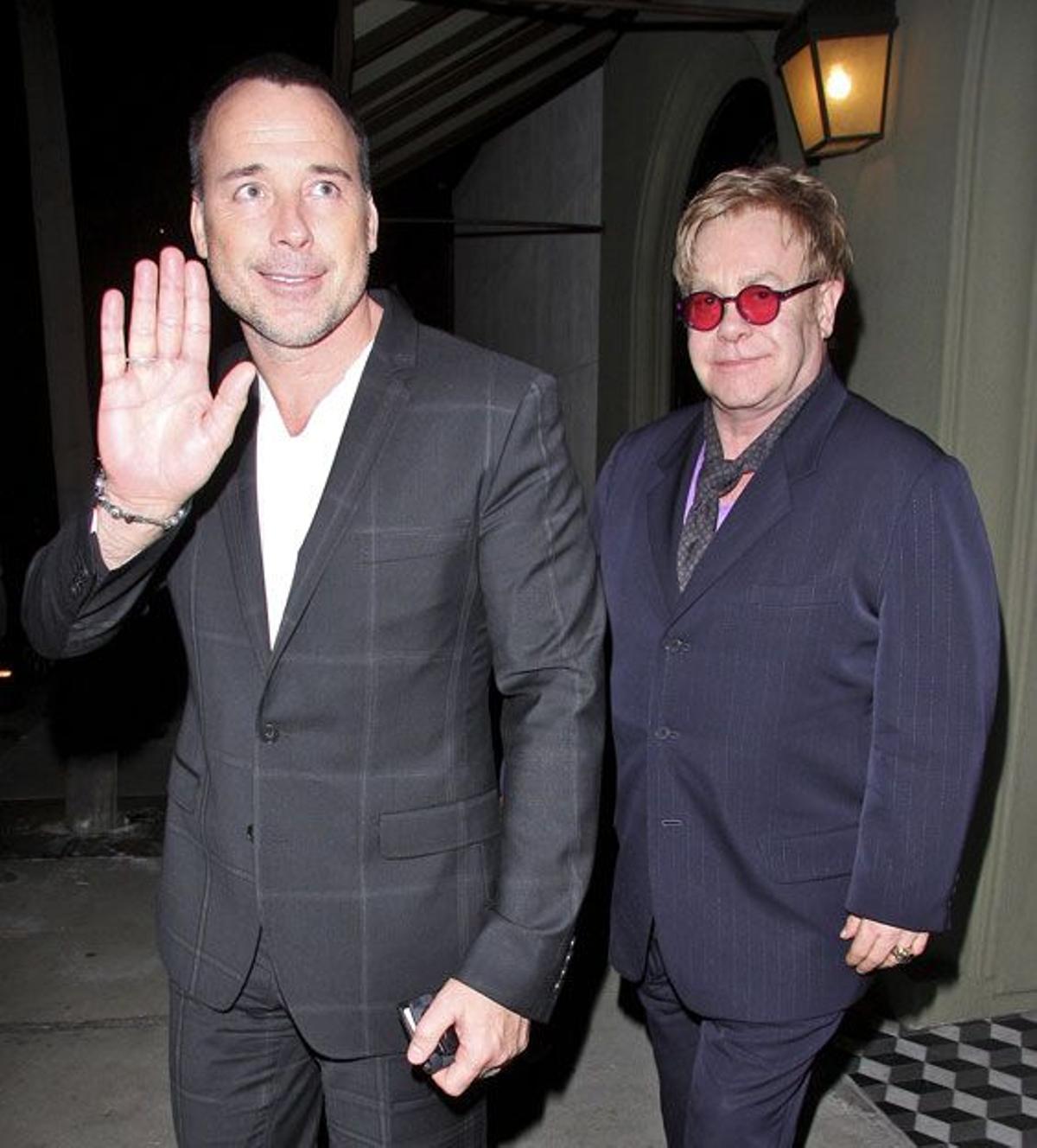 Elton John y su pareja, David Furnish.