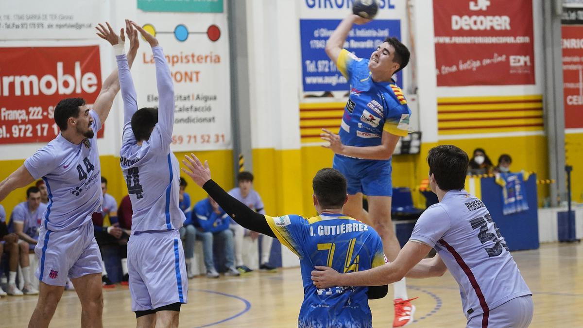 Pep Arnau en una acció del partit d&#039;aquesta tarda