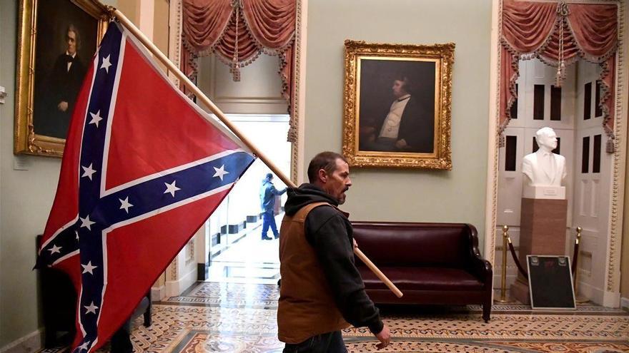 La herida racial vuelve a sangrar en el asalto al Capitolio