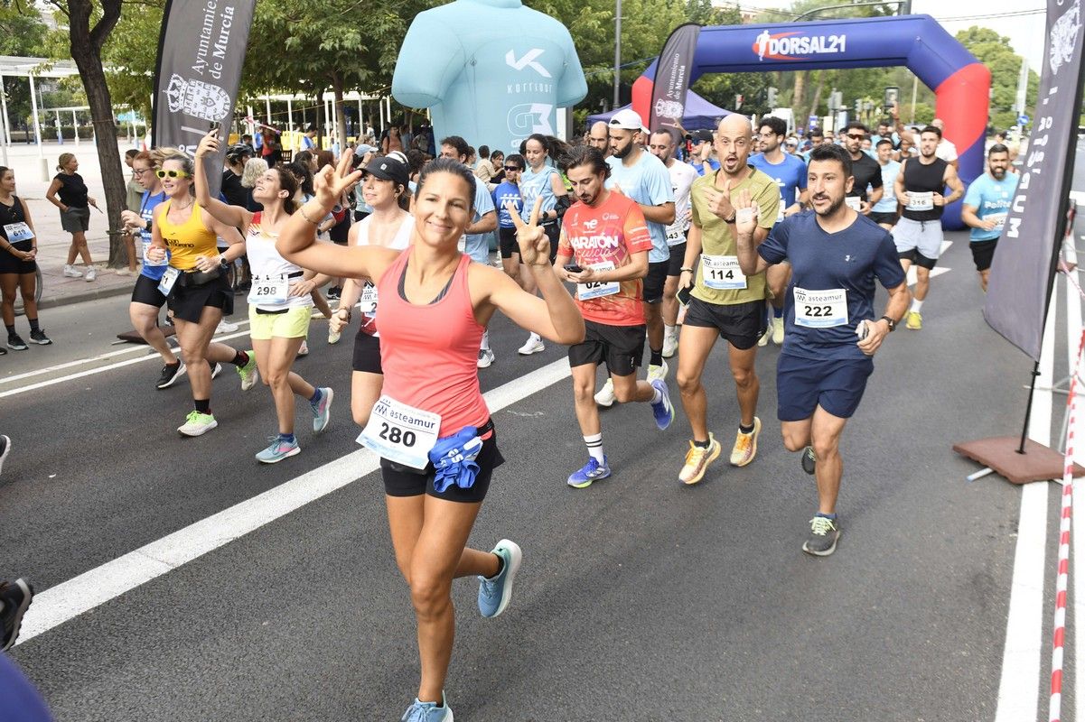La carrera y marcha Solidaria Asteamur, en imágenes