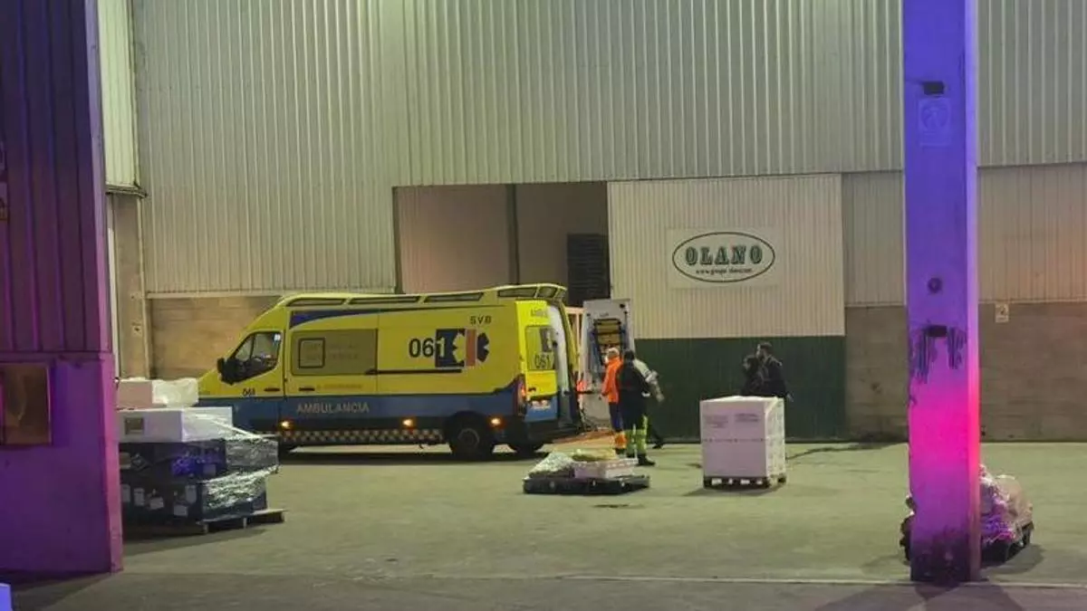 Un joven sufre el aplastamiento de una pierna en Cambados