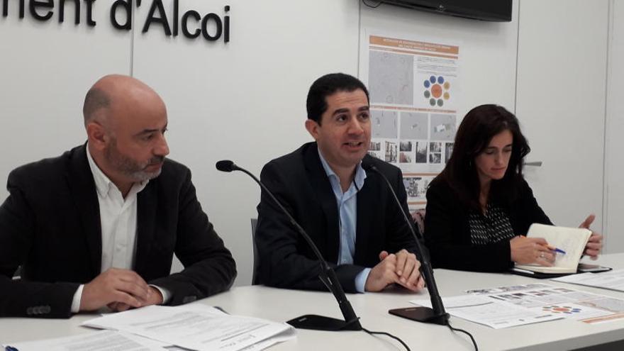 Rafel Briet, Antonio Francés y Laura Soto han presentado esta mañana el proyecto