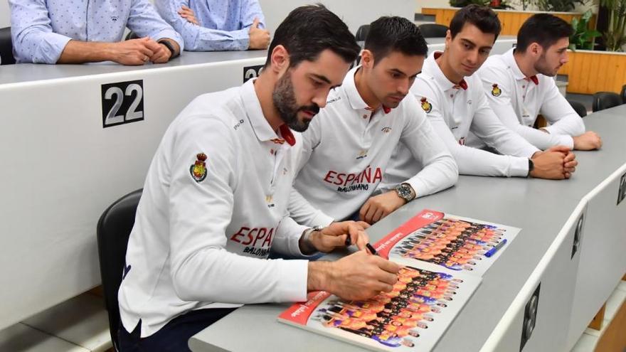 Los Hispanos, de entrenamiento por el Cabanyal-Canyamelar