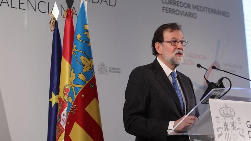 Rajoy anuncia la construcción de nuevos tramos de la A-7 para una mejor conectividad con Aragón