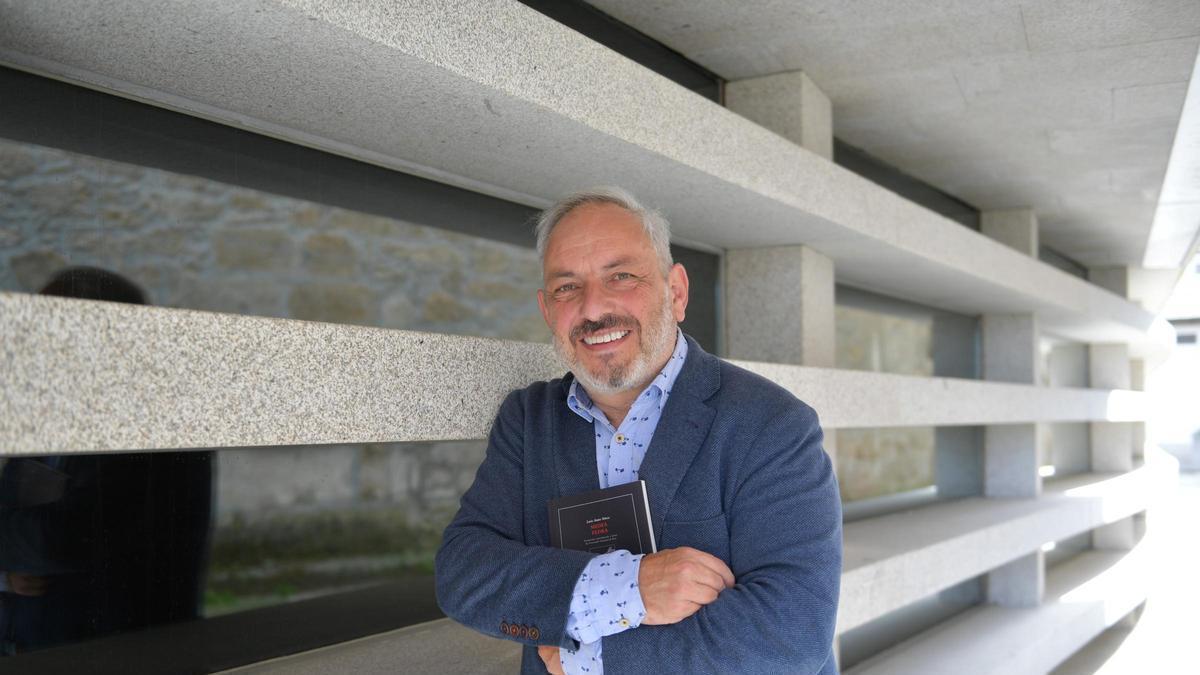 Fernando Domènech estará o luns na Feira do Libro de Vigo.